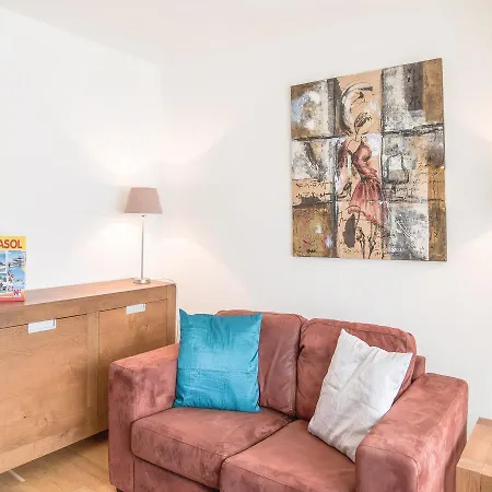 Frumsel 4b Apartment